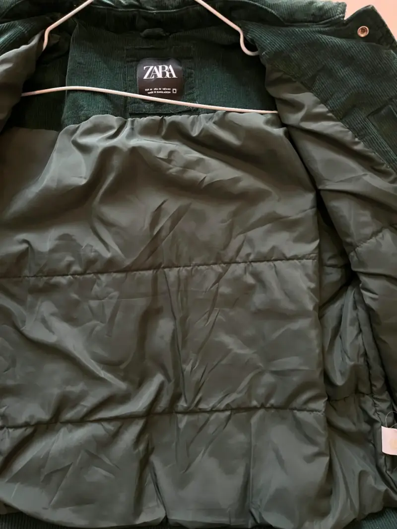 Chaqueta verde con letra bordada - 4