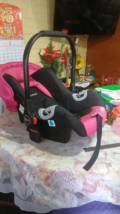 Silla para auto Bebesit rosada - miniatura 2