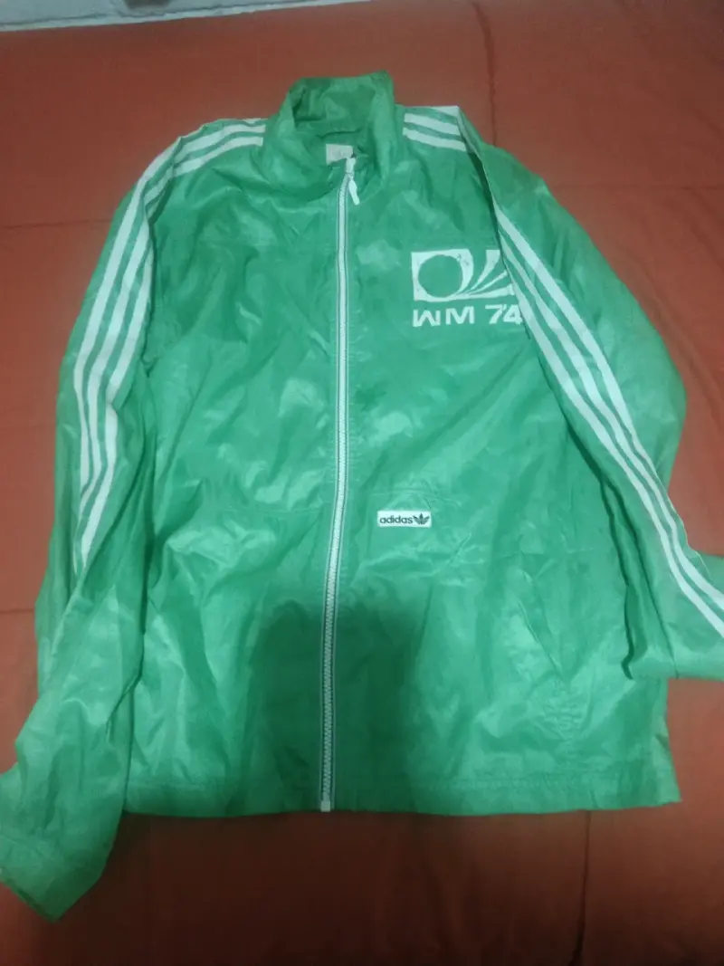 Chaqueta deportiva verde Adidas - 1