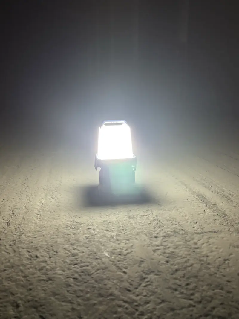 Torre de luz portátil LED a Baterías - 3
