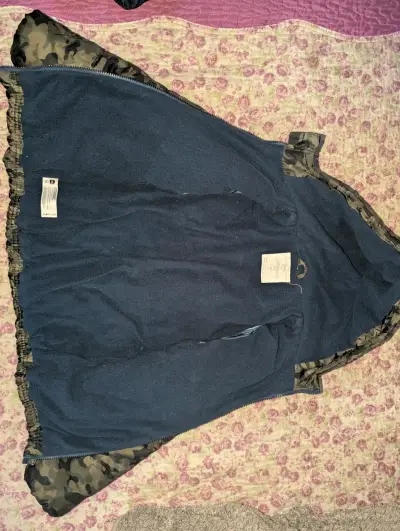 Chaqueta camuflaje con capucha - miniatura 3