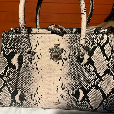 Cartera estampado serpiente - miniatura 4