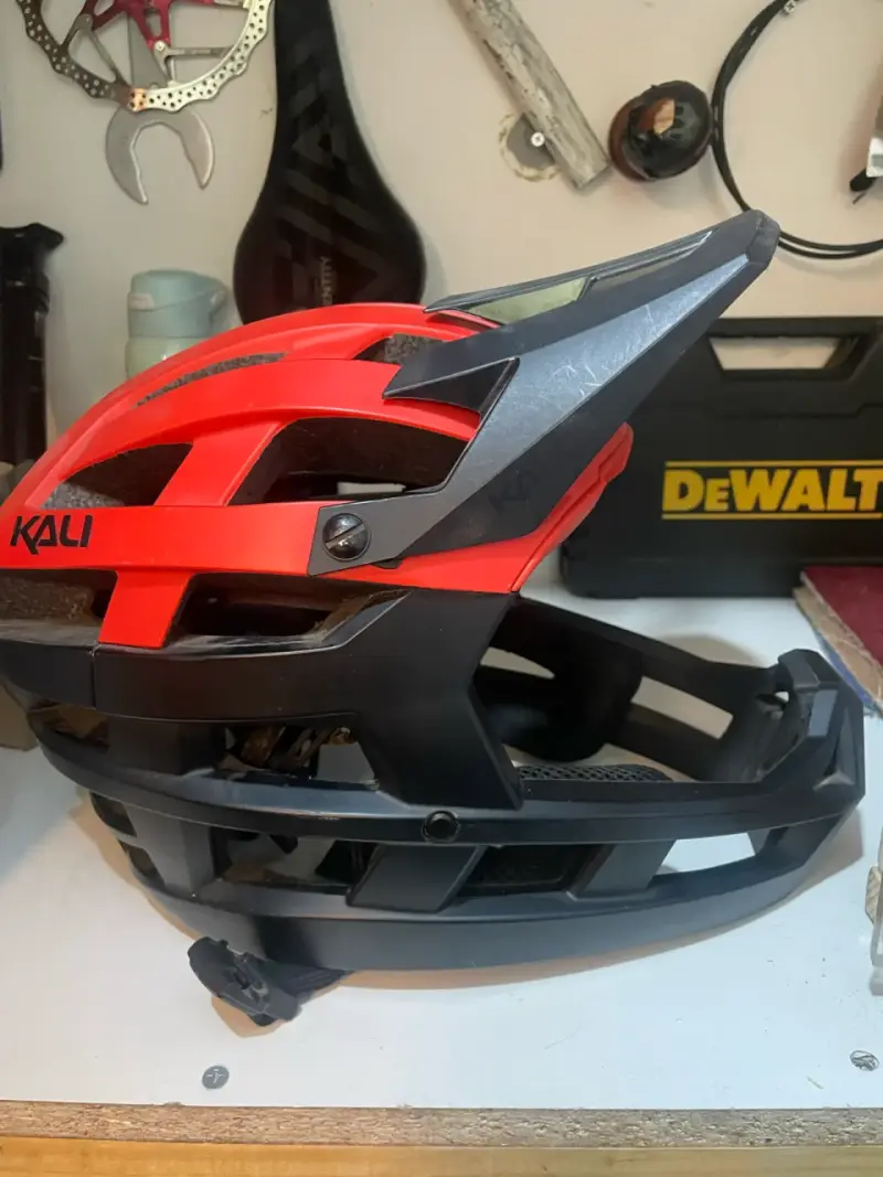Casco Integral de Enduro - Rojo/Negro - 2