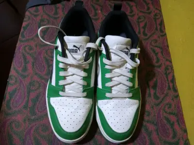 Zapatillas deportivas puma originales - miniatura 1