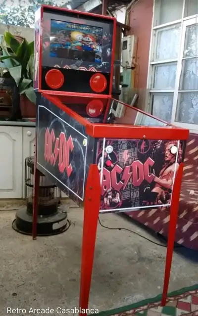 Máquina pinball o flipper AC/DC - miniatura 1