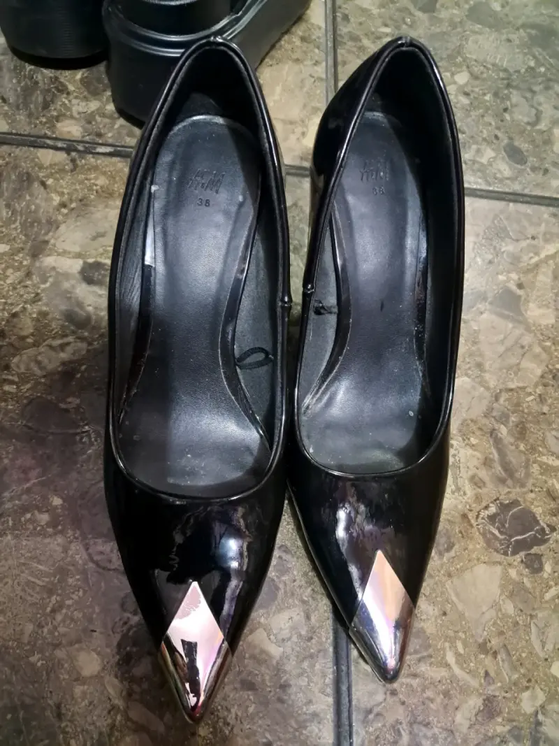 Stilettos hym - 1