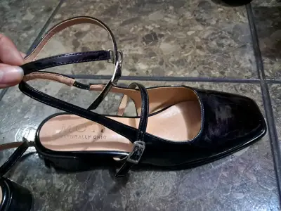 Zapatos taco bajo negros esmalte - miniatura 2