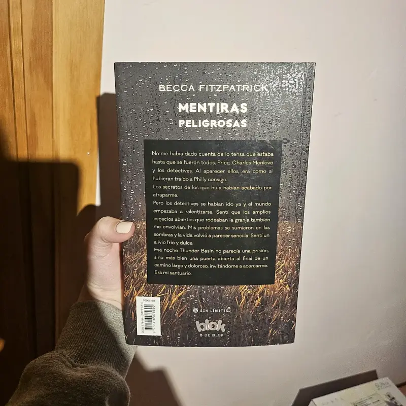 Libro 'Mentiras Peligrosas' (Buen estado) - 2