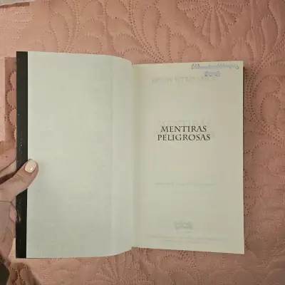 Libro 'Mentiras Peligrosas' (Buen estado) - miniatura 4
