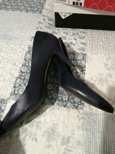 Botas ,botines y zapatos - miniatura 5