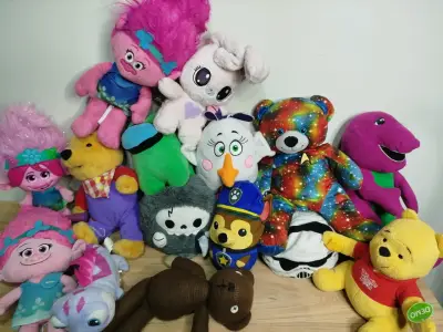Peluches famosos variedad - miniatura 1