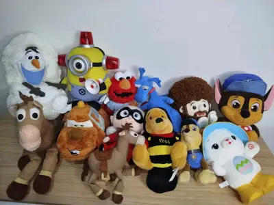 Peluches famosos variedad - miniatura 2