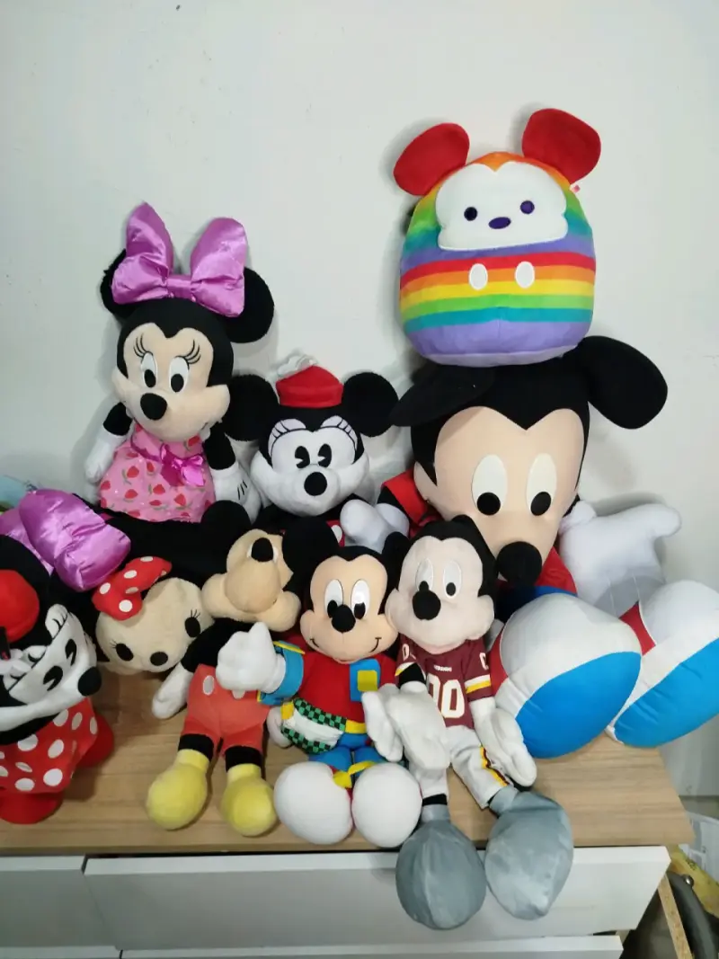 Peluches Disney variados Mickey y minie - 1