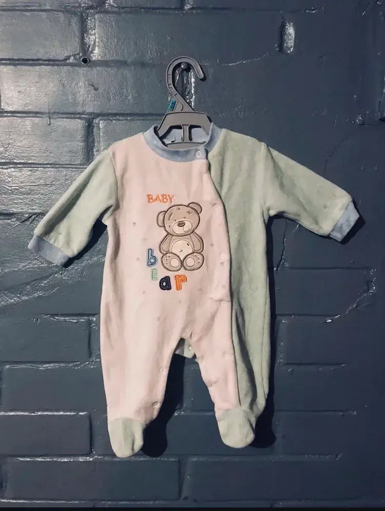Pijama de plush marca Pillin