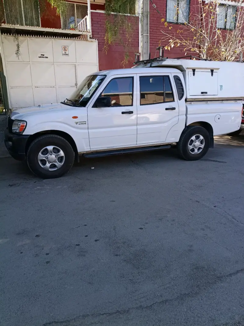 Camioneta mahindra - 2