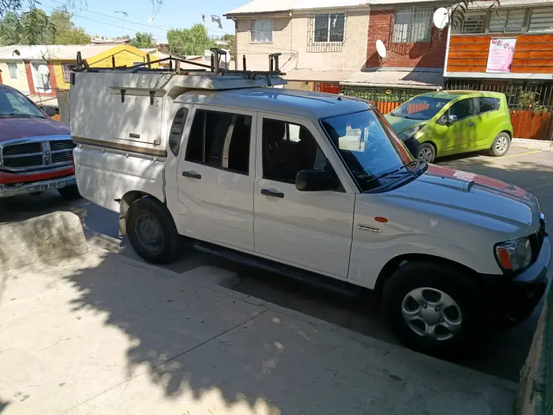 Camioneta mahindra - 6