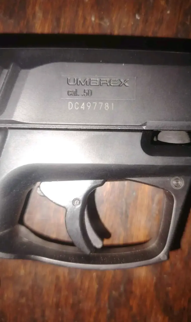 Pistola de aire comprimido Umarex - 2