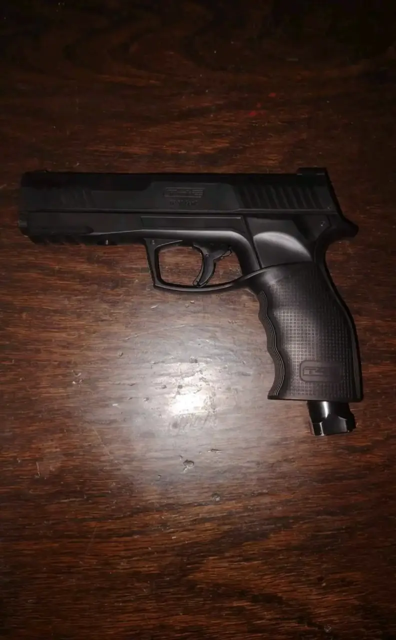 Pistola de aire comprimido Umarex - 4
