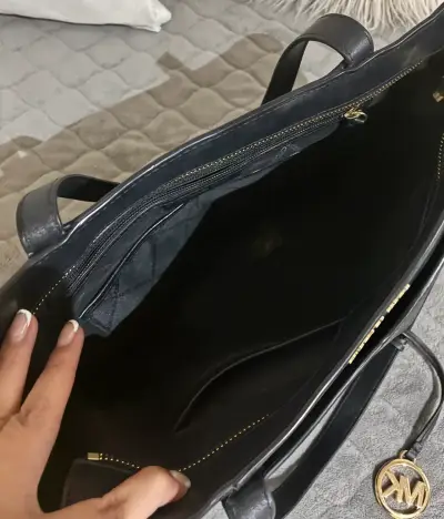 Cartera Michael Kors negra - miniatura 3