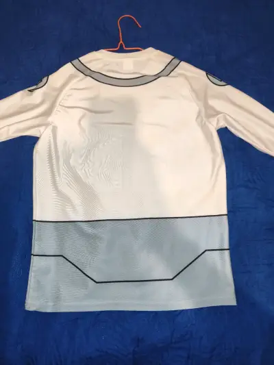 Polera deportiva de compresión de viltrumita - miniatura 2