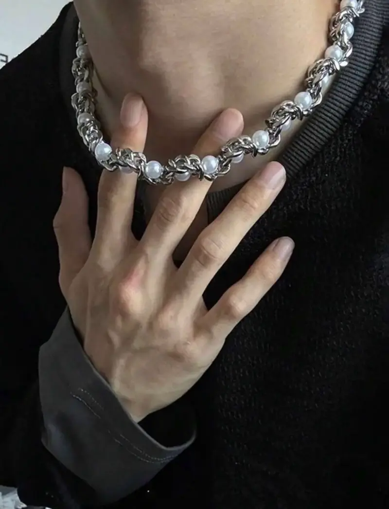 Collar de perlas y metal - 1