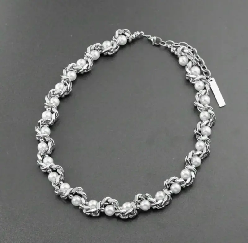 Collar de perlas y metal - 3