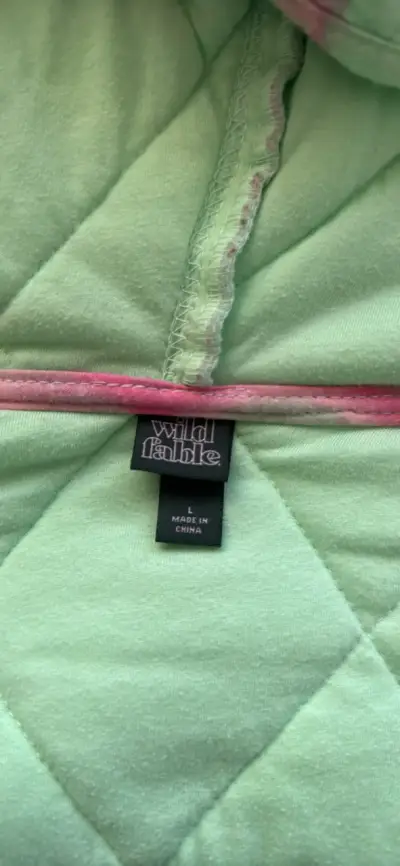 Chaqueta acolchada verde con capucha - miniatura 3