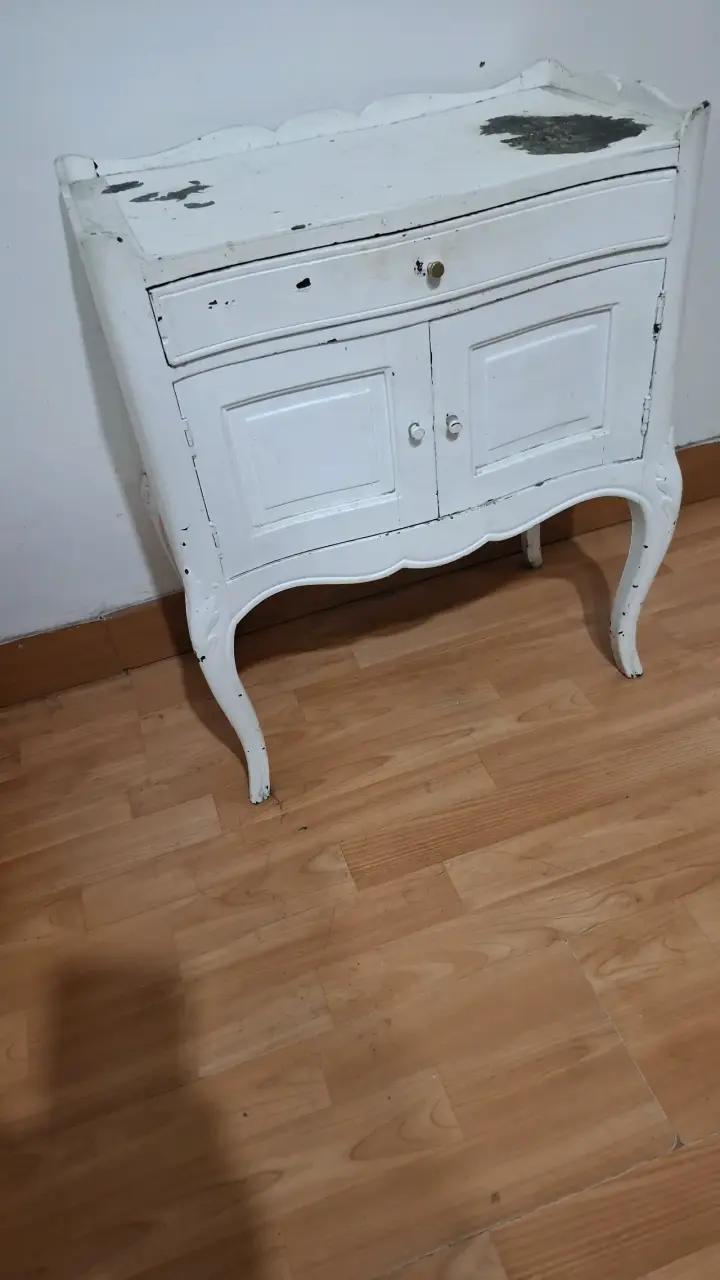 "velador estilo vintage blanca usada