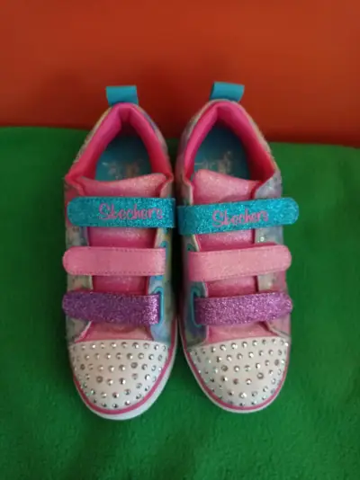 Zapatillas infantiles Skechers brillantes - miniatura 1