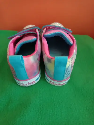 Zapatillas infantiles Skechers brillantes - miniatura 2