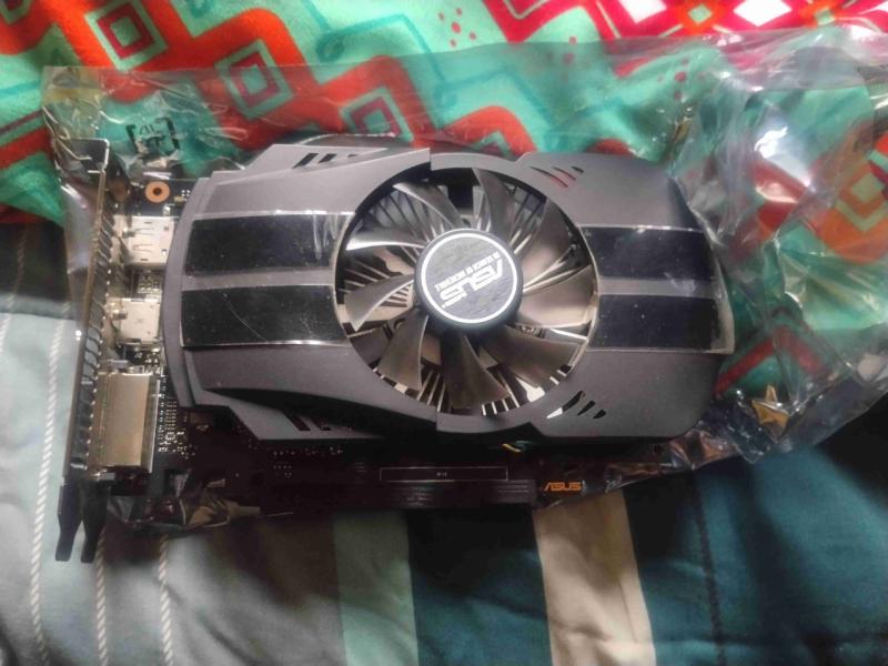 Tarjta vid ASUS GTX 1050 Ti + Fuente de pode