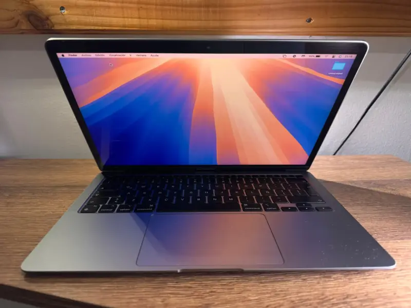 MacBook Air M1 2020 – 8GB RAM / 256GB SSD - 1