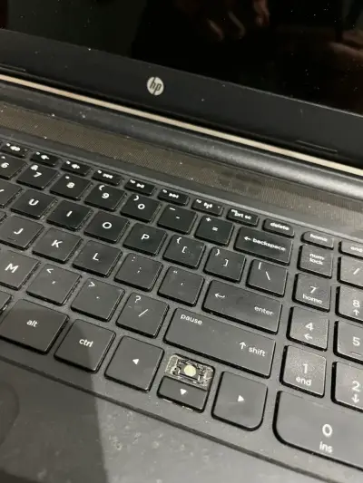Laptop HP negra 14 pulgadas - miniatura 3