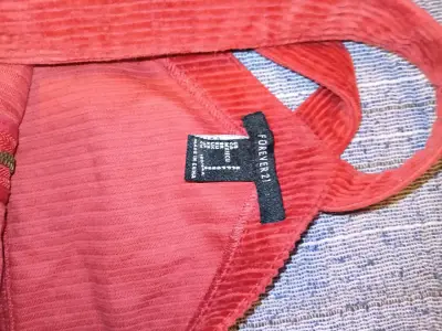 Vestido jumper rojo - miniatura 2
