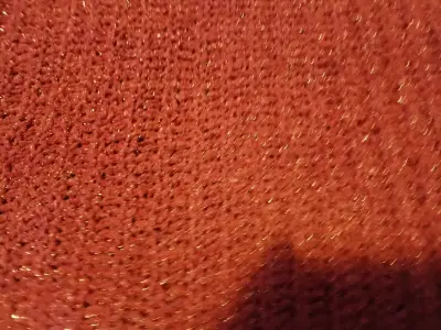 Sweater tejido rosado brillante - miniatura 2