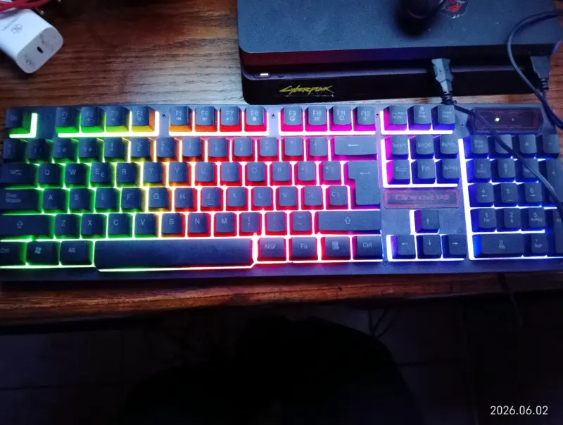Teclado mecánico retroiluminado - 1