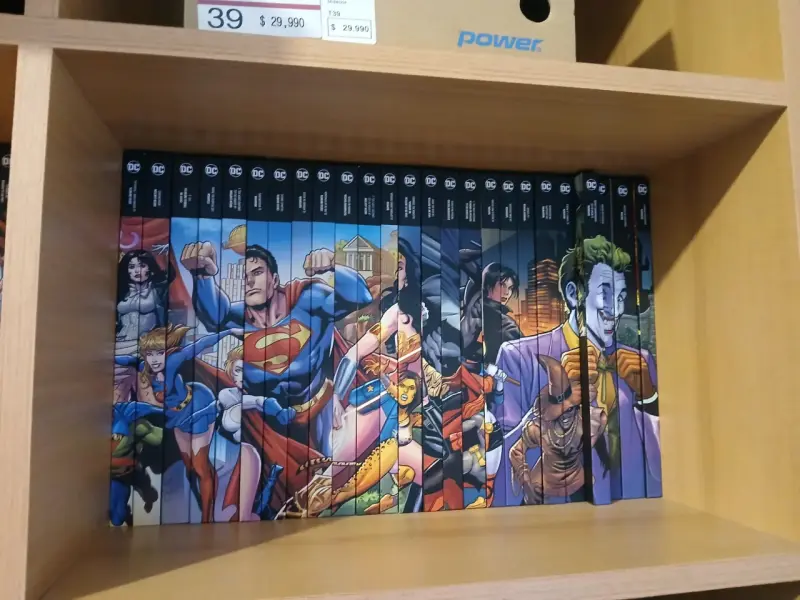 Colección héroes y villanos dc - 2