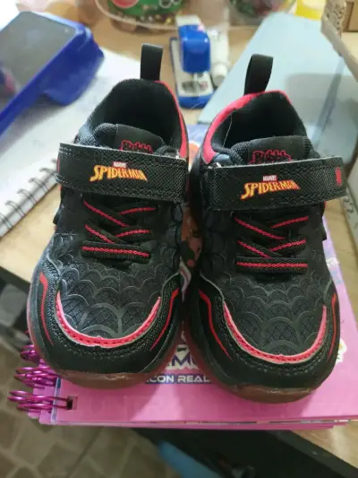 Zapatillas infantiles Spiderman - miniatura 2