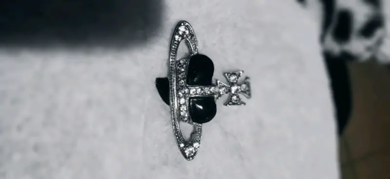 Pin Corazón Y2K Estilo Vivienne Westwood - réplica - 2