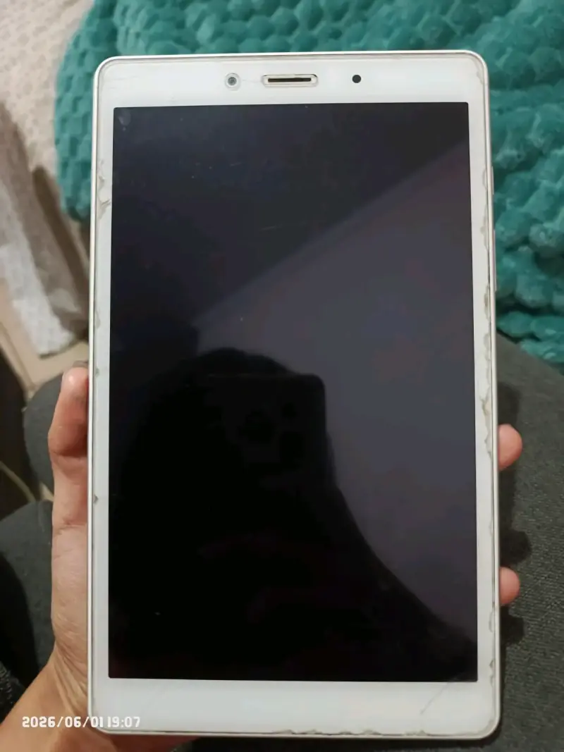 Tablet color blanco con uso
