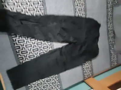 Pantalones negros de hombre - miniatura 1