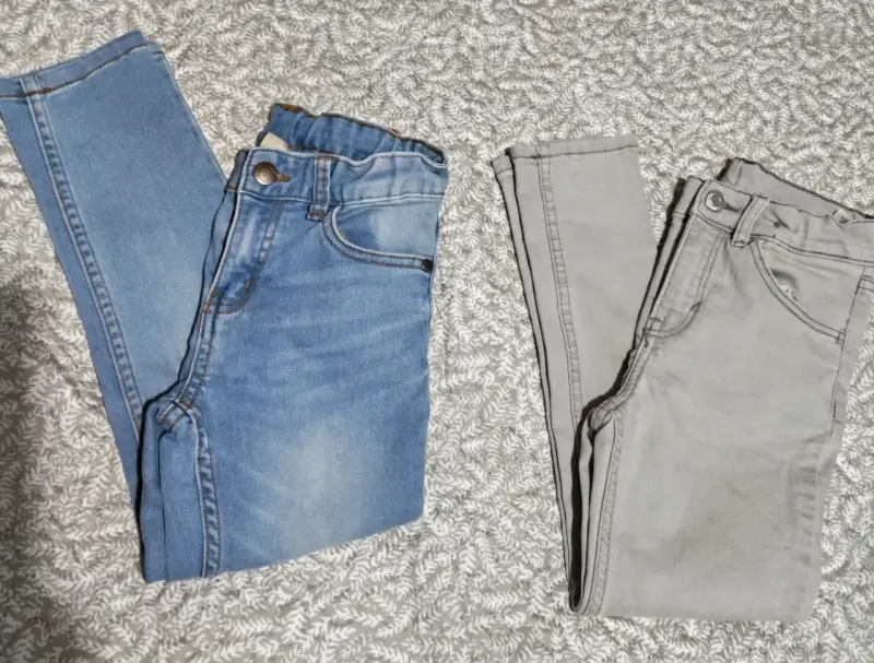 Jeans azul y gris claro para niños - 2