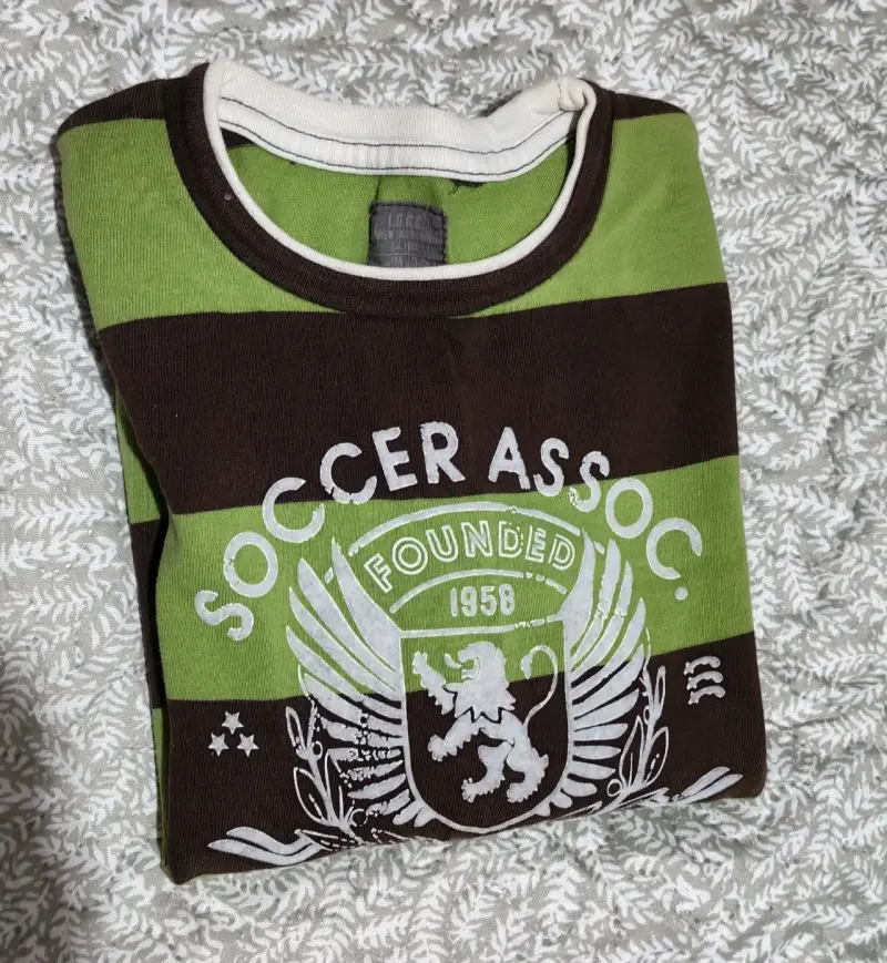 Polera rayada verde y negra - 3
