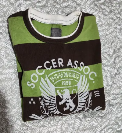 Polera rayada verde y negra - miniatura 3