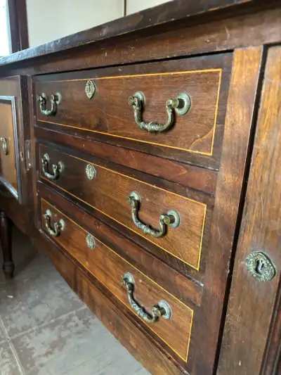 Buffet de madera antiguo - miniatura 3