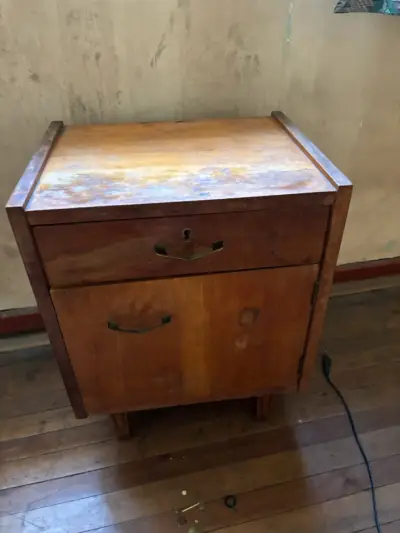 Mueble vintage de madera con cajón - miniatura 1