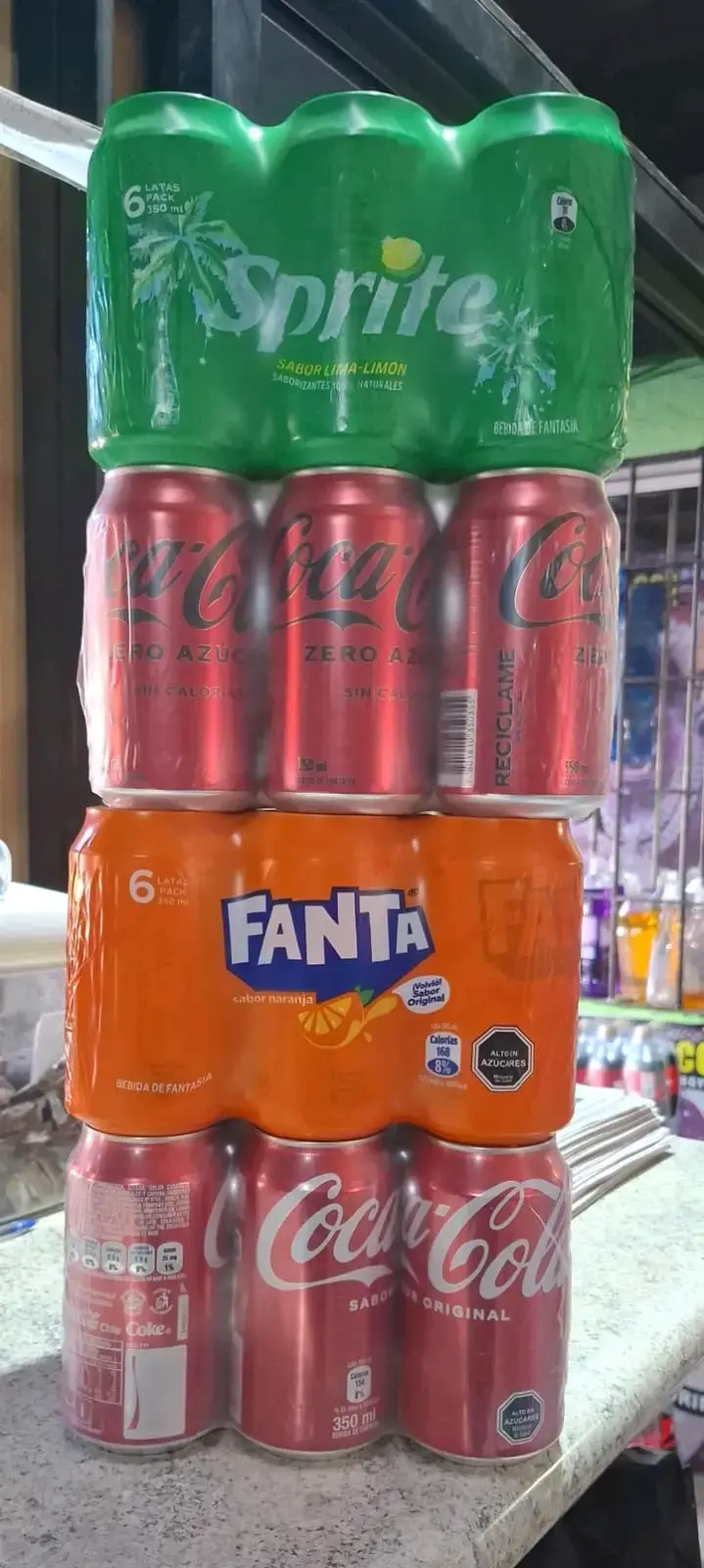 Pack coca fanta y sprite de latas de bebida $690