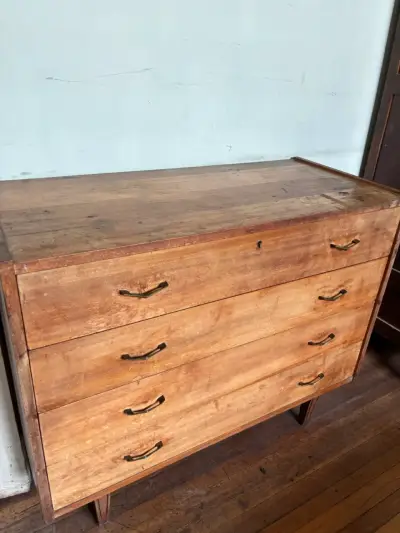 Cómoda de madera vintage - miniatura 5