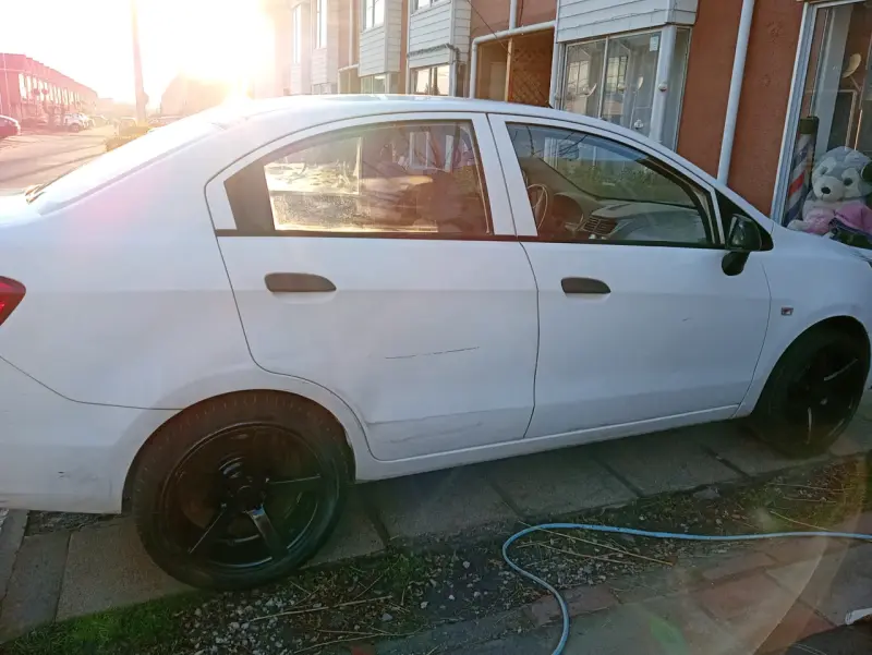 Auto Chevrolet Sail blanco 2012 - 5