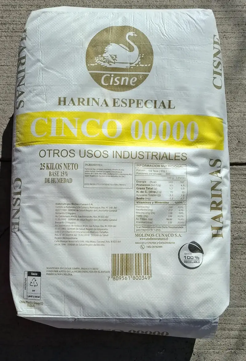 Harina especial 4 cero Cisne 25 kg $20990